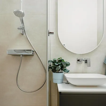 Stylish - 5 Mins To Old Town