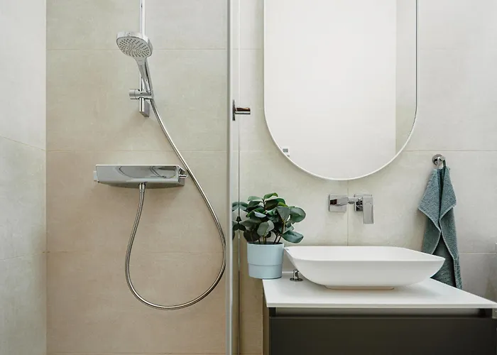 Stylish - 5 Mins To Old Town